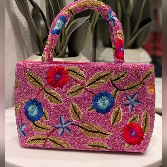 Vintage Hand Beaded & Embroidered Floral Purse with Pink Silk Lining - Picture 4 of 9